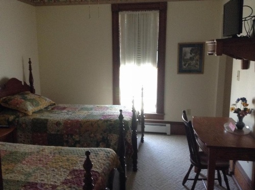 Ottaway Inn LLC image 6